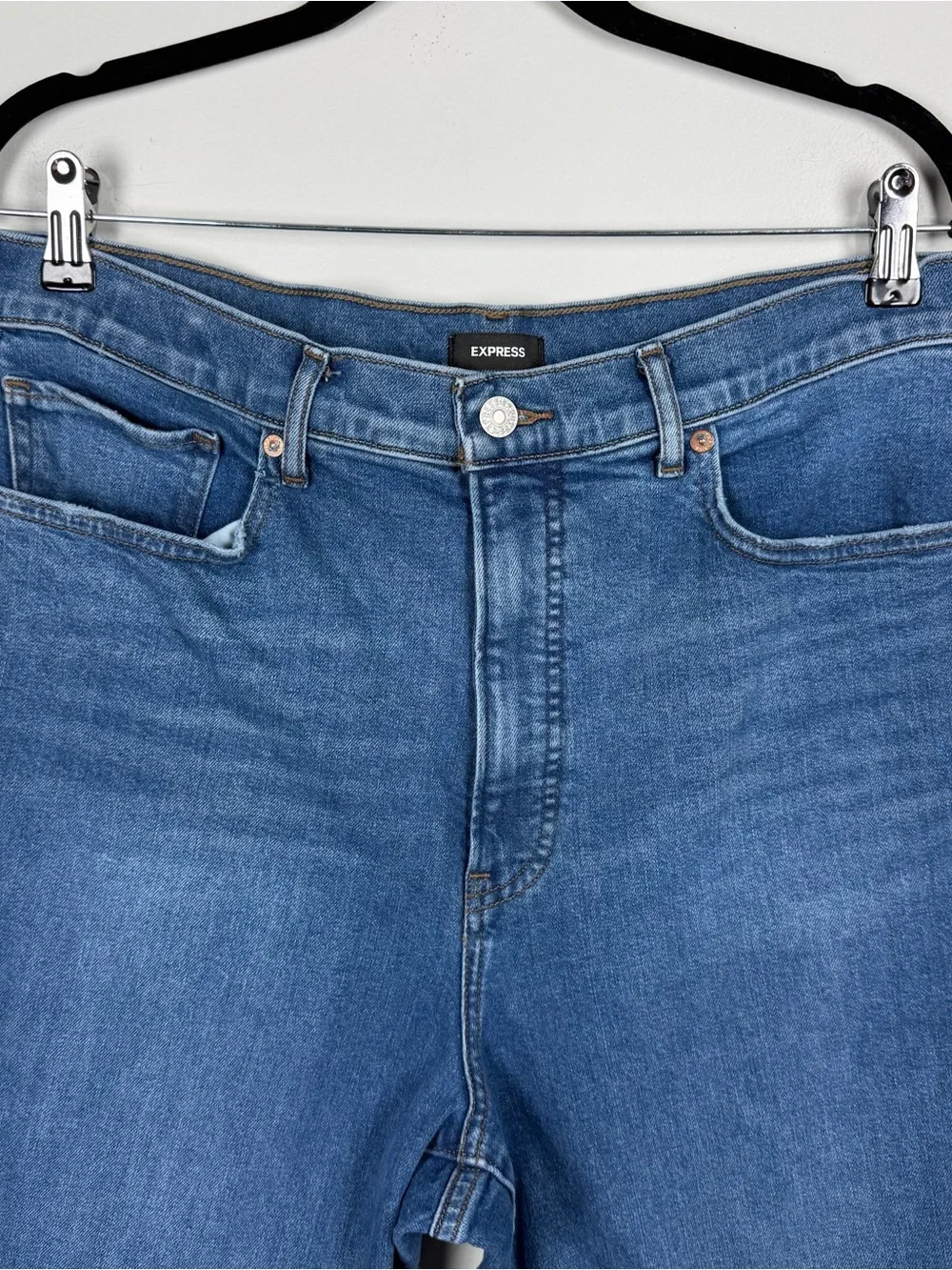 Express Mom Jeans Super High Rise Raw Hem Blue Denim Medium Wash Stretch Size 14